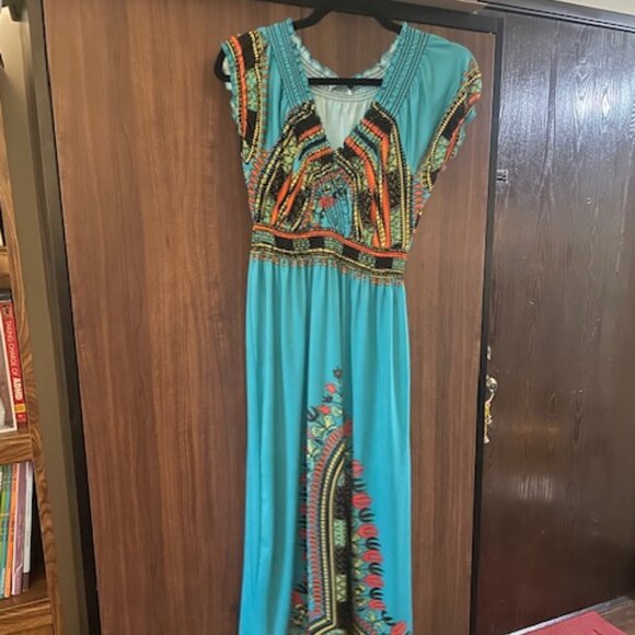 Lapogee Maxi Dress – Size L – Made in India – Vibrant & Flowy! - Picture 1 of 3